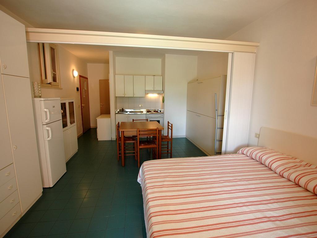 Residence Maricampo Marina di Campo Zimmer foto